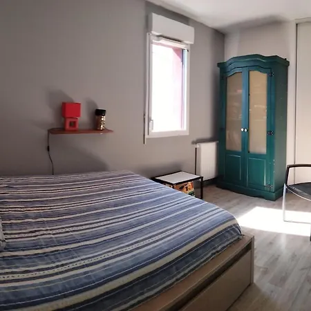 Lawrence House Barnes Apartment Bidart